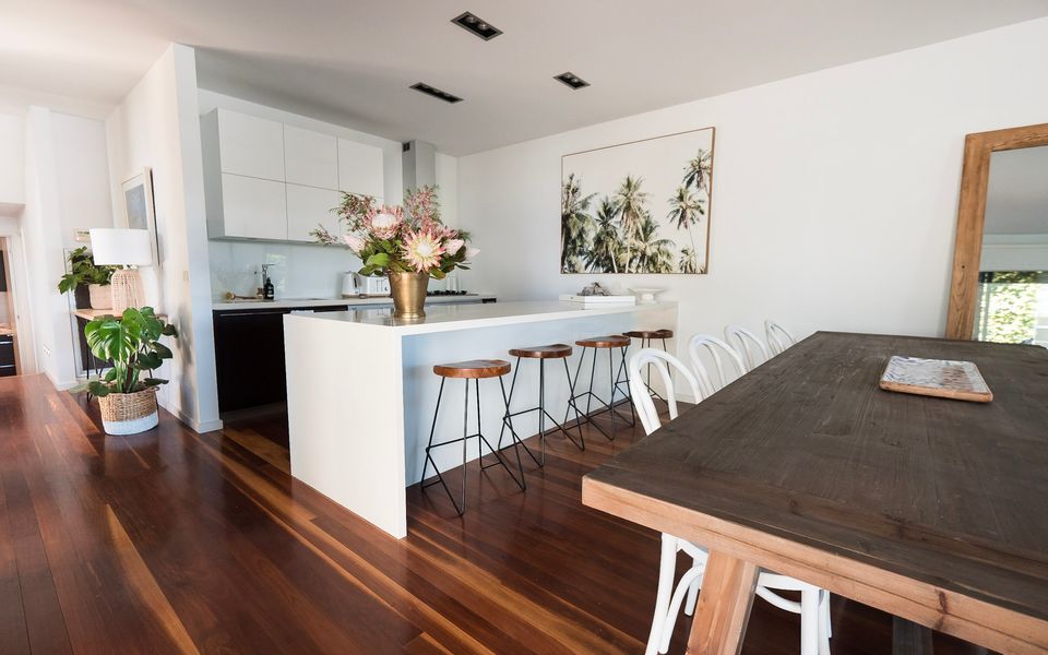 Spinnakers Waterfront