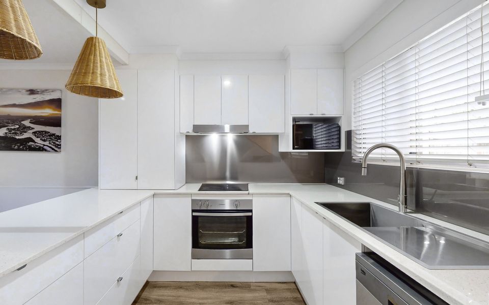 6 Pelican Beach Resort