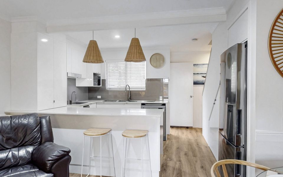 6 Pelican Beach Resort