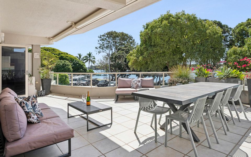 2 Riverside Noosa