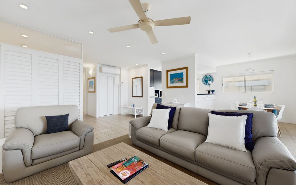 20 Sunseeker Lodge