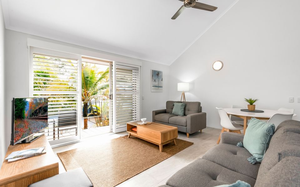 7 Pelican Beach Resort