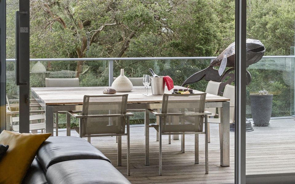 Rye Waves Resort with Bay Views