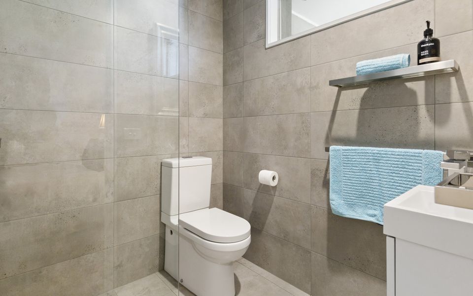 Ensuite with shower, Vanity and toilet