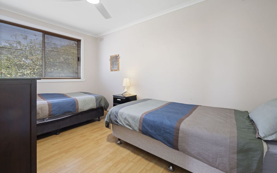 Bedroom 4 with 2 x King Singles