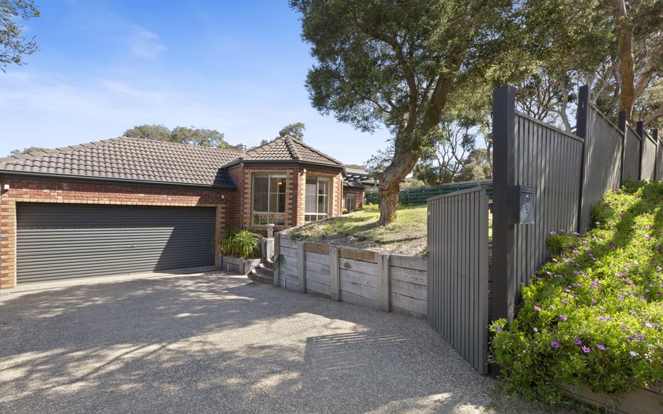 Tranquil Coastal Retreat