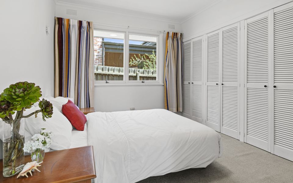 Second Bedroom - Queen Bed