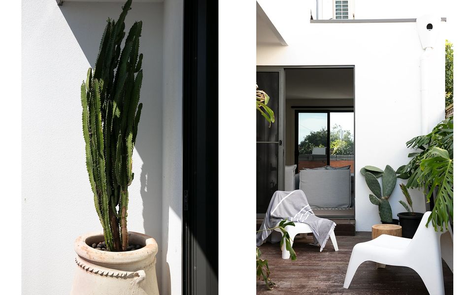 Deck in rear courtyard