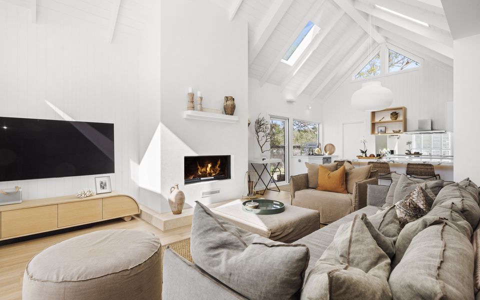 Open plan living, dining and kitchen area