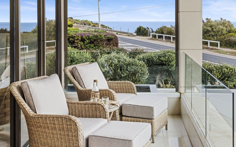 Sit back under the covered terrace and watch the world go by or stretch out for a quiet afternoon nap!