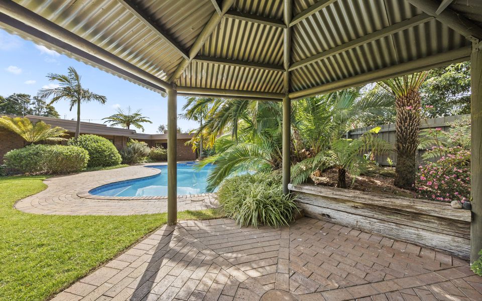 Rotunda with bench seating, perfect for a quiet moment in the garden