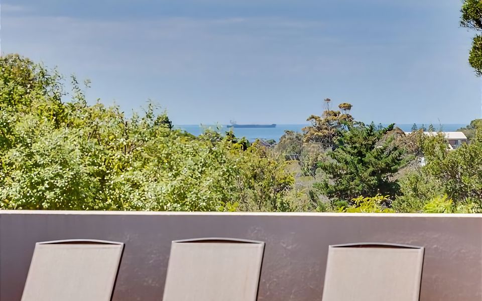 Stunning Home Alfresco Entertainment Jacuzzi