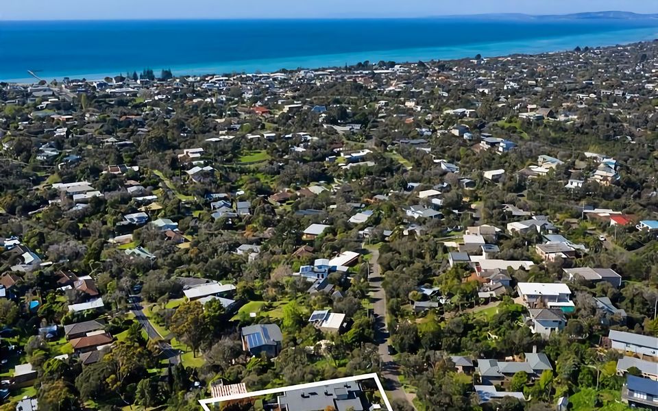 Stunning Home Alfresco Entertainment Jacuzzi