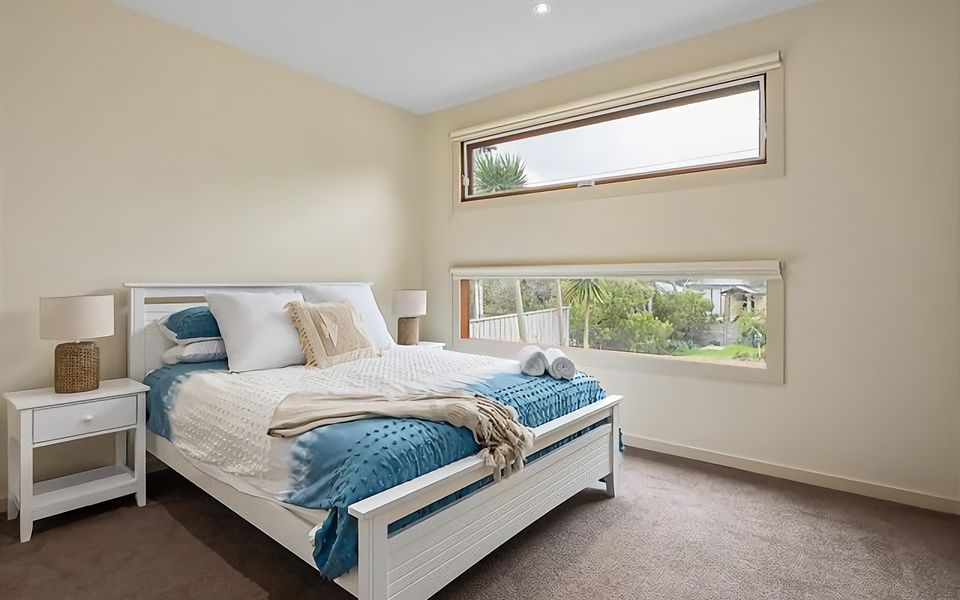 Comfortable Queen Bedroom.