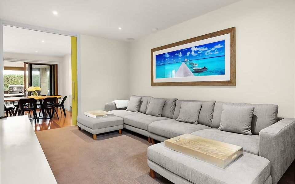 Stunning Home Alfresco Entertainment Jacuzzi