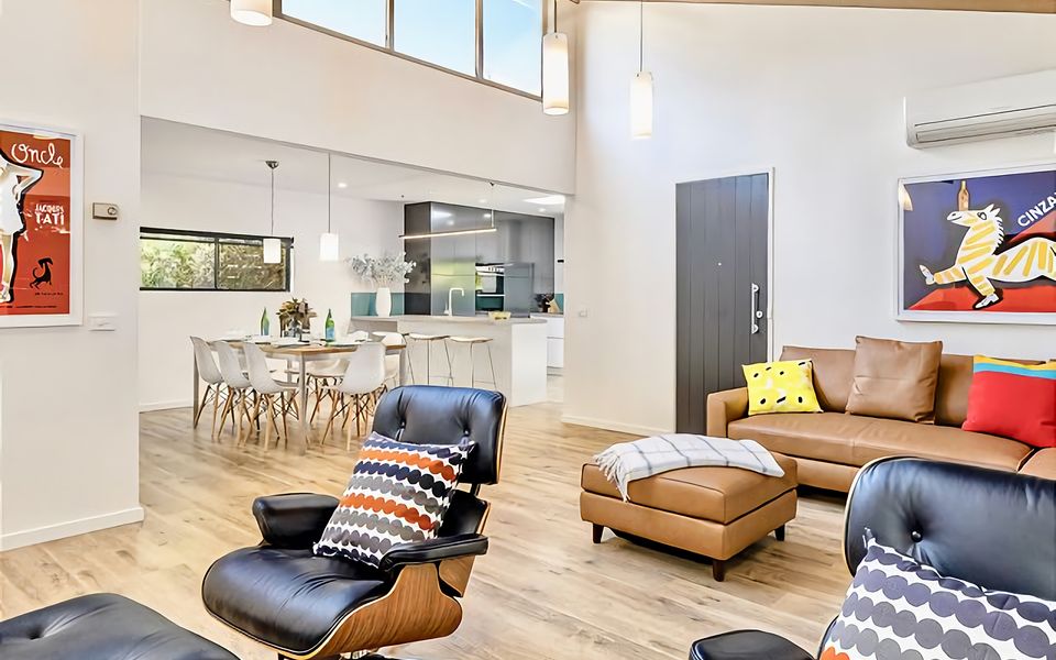 Escape to Blairgowrie 500m to beach cafes