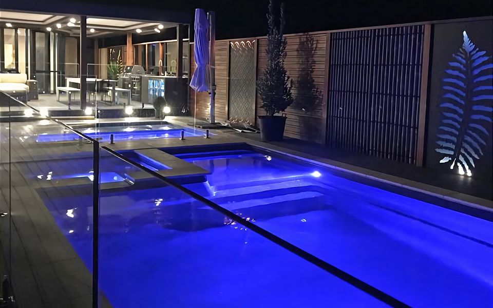 Bayside Mansion w Pool Spa and Ultimate Alfresco