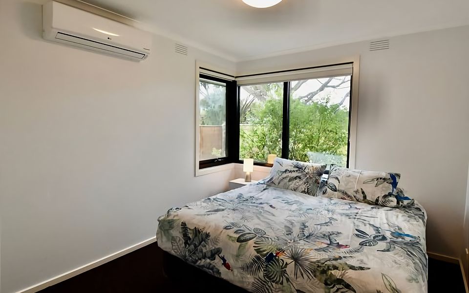 Bayside Mansion w Pool Spa and Ultimate Alfresco