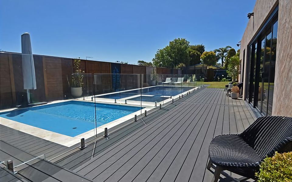 Bayside Mansion w Pool Spa and Ultimate Alfresco