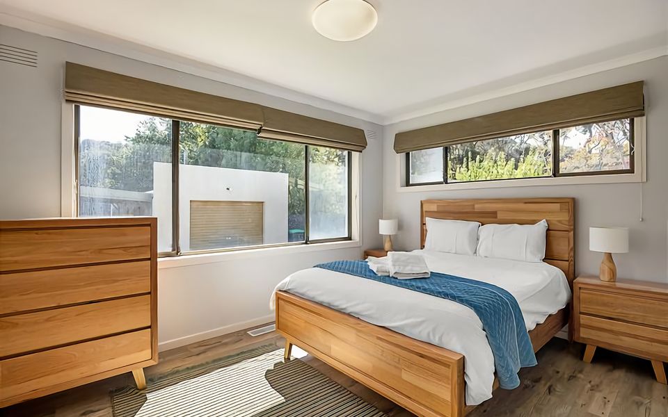 Master bedroom with Queen Bed.