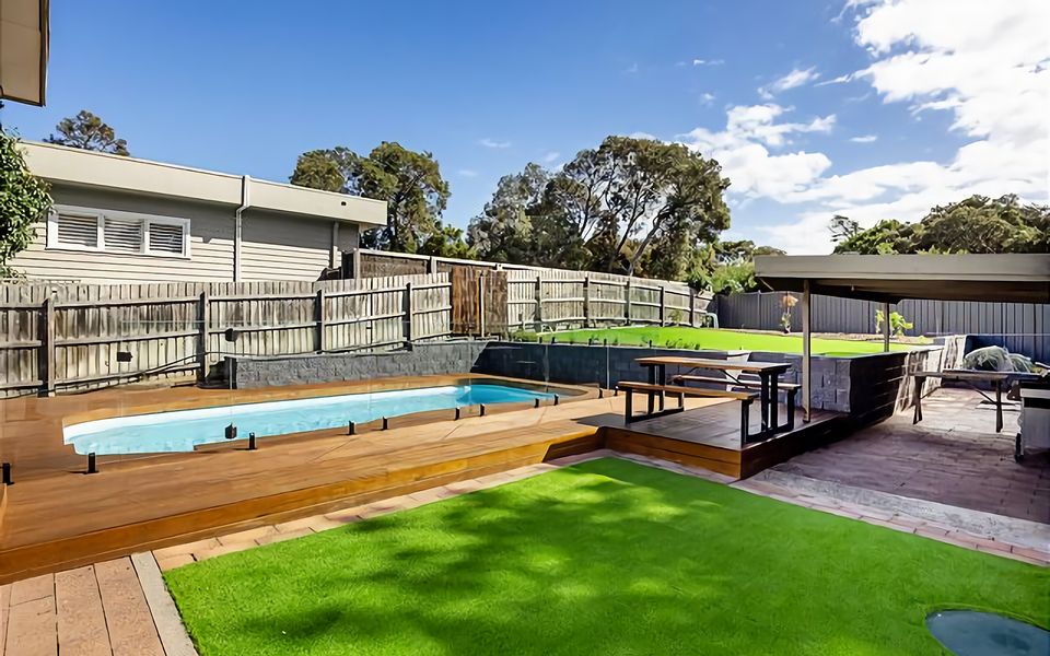 Illyria with Pool Spa and Relaxation