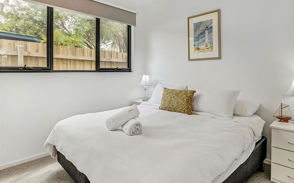 Rejuvenate on our comfortable king bed that can split to 2 Singles.