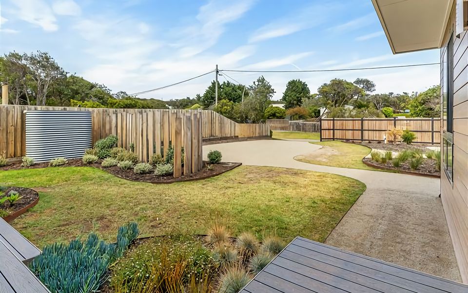 Holiday Escape Pool and Alfresco