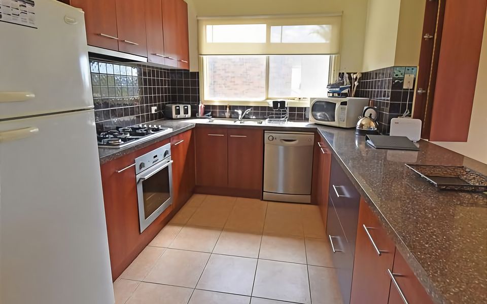 Large functional kitchen.