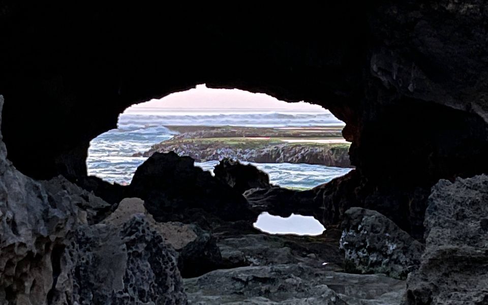 Hilltop Getaway, Stunning Sunsets, Close to Beach