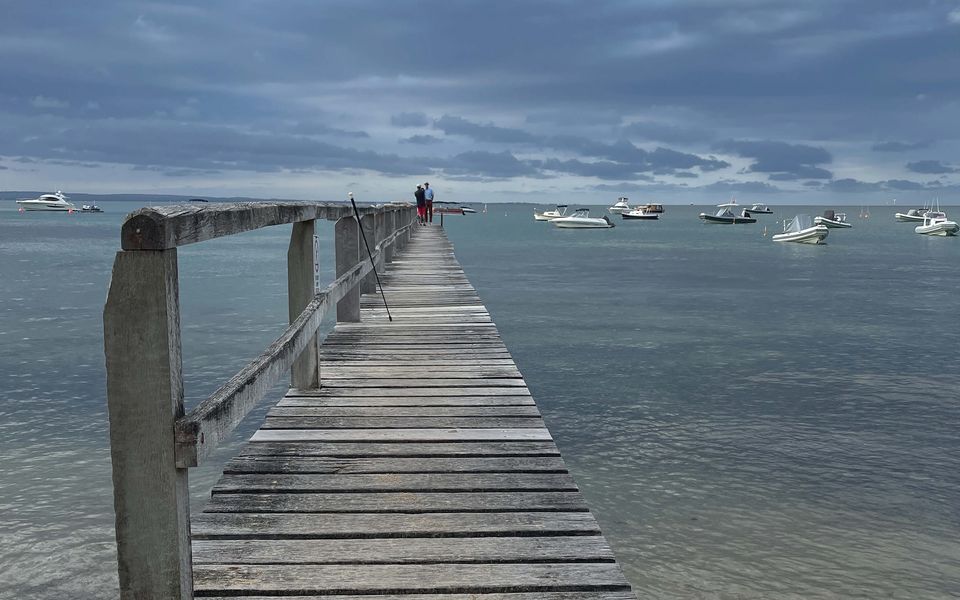 Hilltop Getaway, Stunning Sunsets, Close to Beach