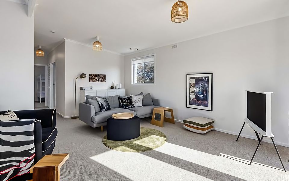 Second lounge to enjoy.