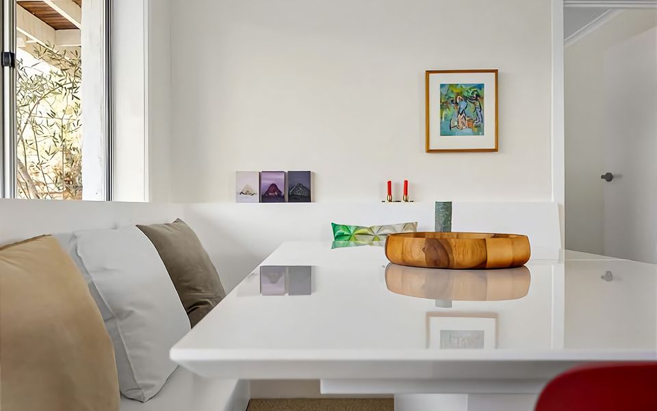 Hilltop Getaway, Stunning Sunsets, Close to Beach