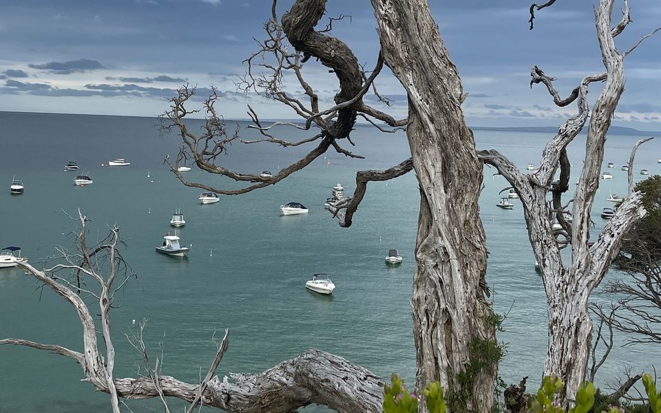 Hilltop Getaway, Stunning Sunsets, Close to Beach