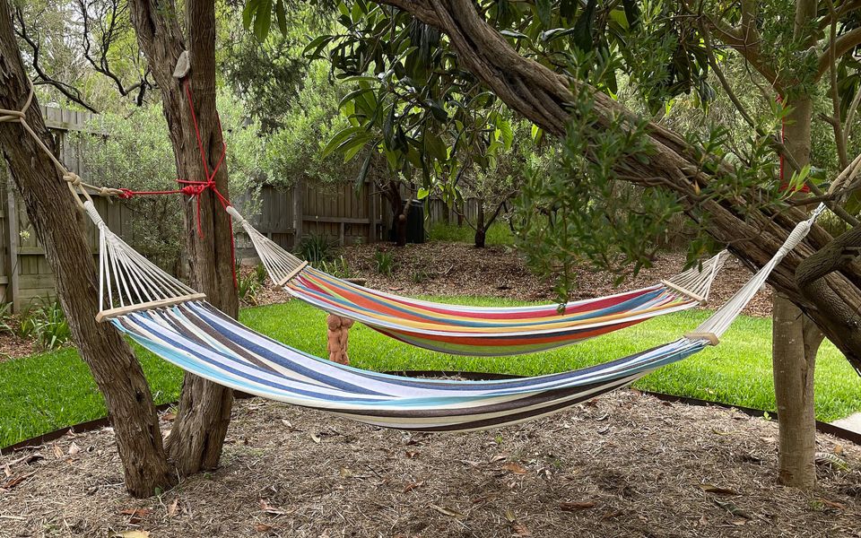 Hilltop Getaway, Stunning Sunsets, Close to Beach