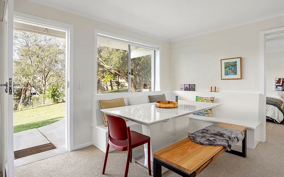 Hilltop Getaway, Stunning Sunsets, Close to Beach