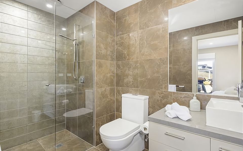 SALT 17 Spacious 3BR Luxury Penthouse