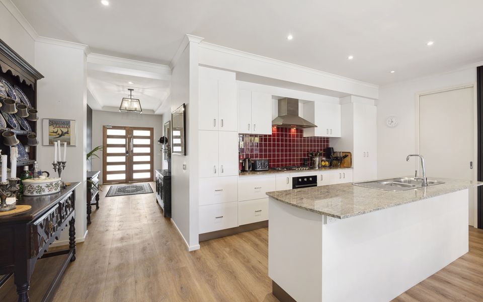 Open plan dining and kitchen