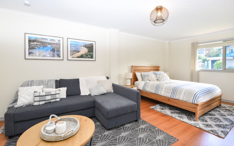 Studio located on the ground floor with ensuite