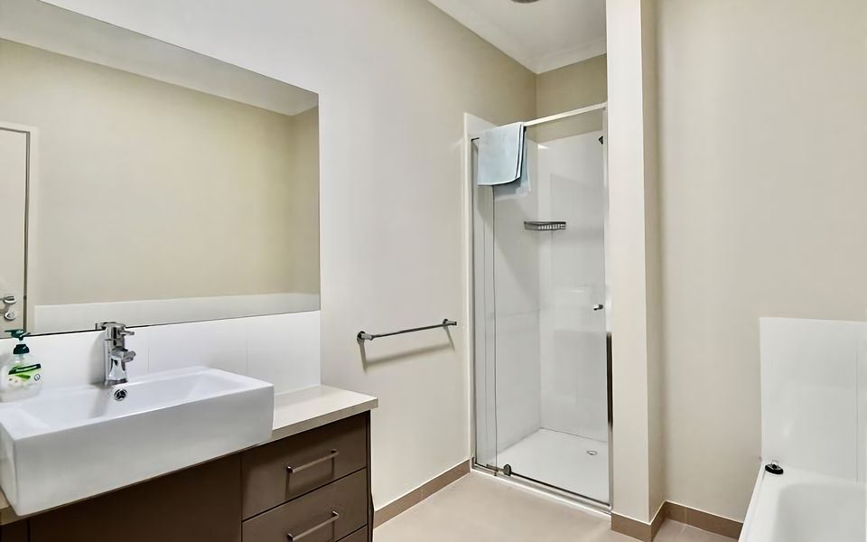 Baroda Abode Cosy Rosebud beach holidays