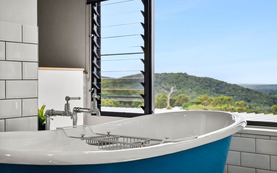 Coolum Scenic Getaway (Mountain & Ocean views only 15 minutes from the beach)