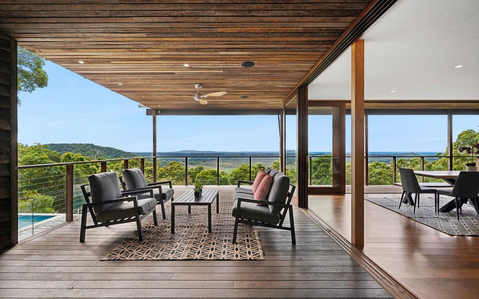 Coolum Scenic Getaway (Mountain & Ocean views only 15 minutes from the beach)