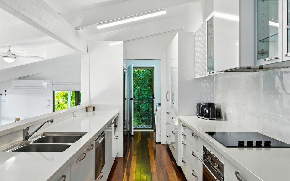 3 Greenoaks Drive