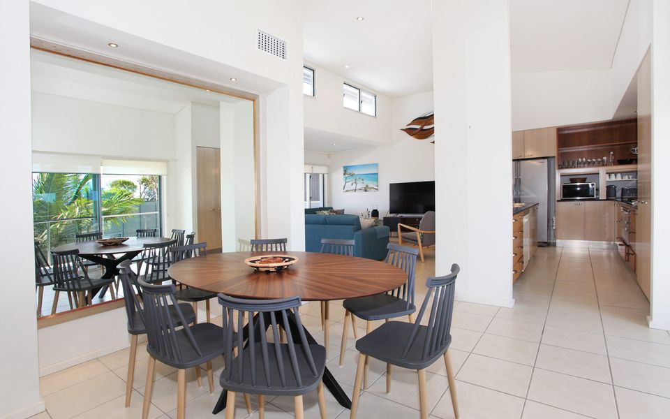 Stylish Beachside Holiday Penthouse