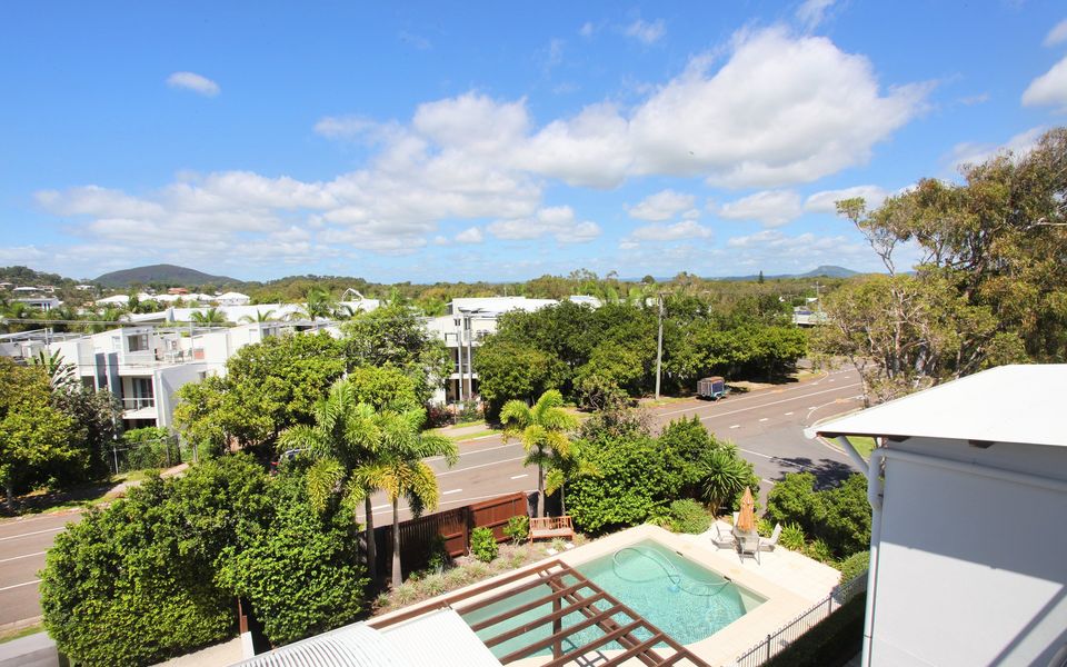 Stylish Beachside Holiday Penthouse