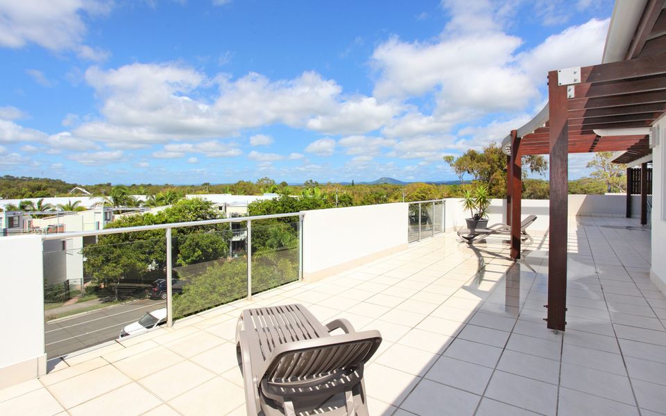 Stylish Beachside Holiday Penthouse
