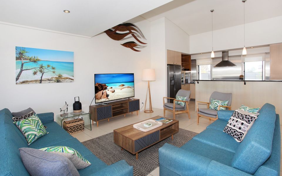 Stylish Beachside Holiday Penthouse