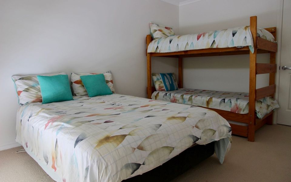 Couch Surf in Inverloch – Free Wifi