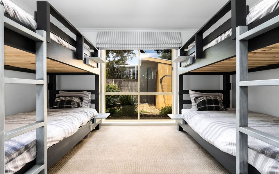 Invy Surf Hideaway