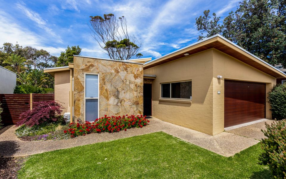 Invy Surf Hideaway