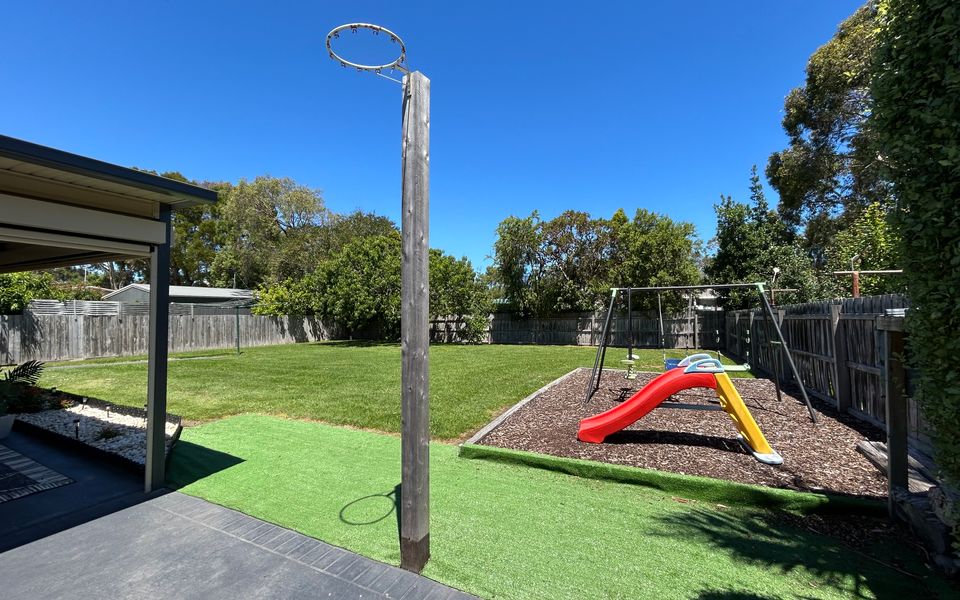 Sandy Retreat on Royal Inverloch